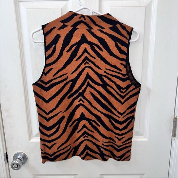 Medium super soft sleeveless animal print mock turtleneck sweater size Medium - Picture 9 of 12